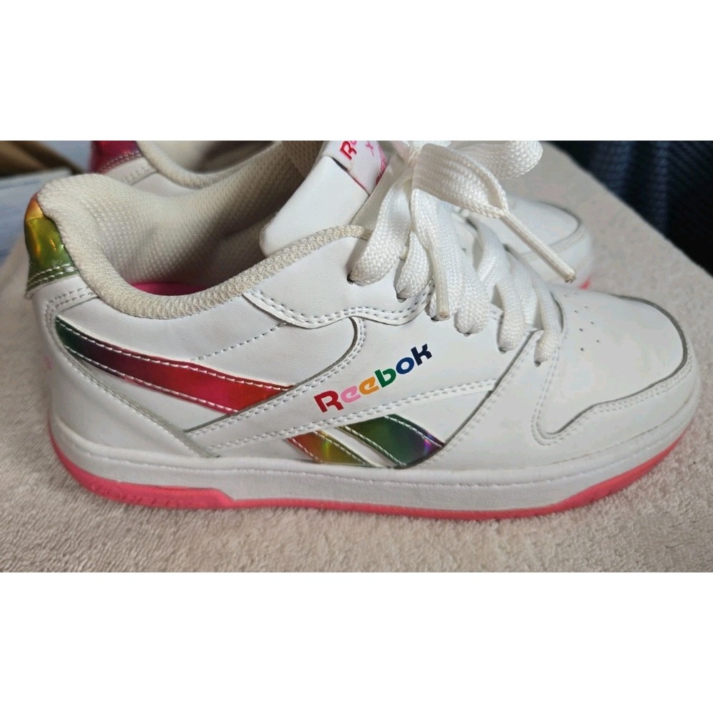 Rainbow Reebok Heelys for girls excellent condition with WHEELS on the bottom